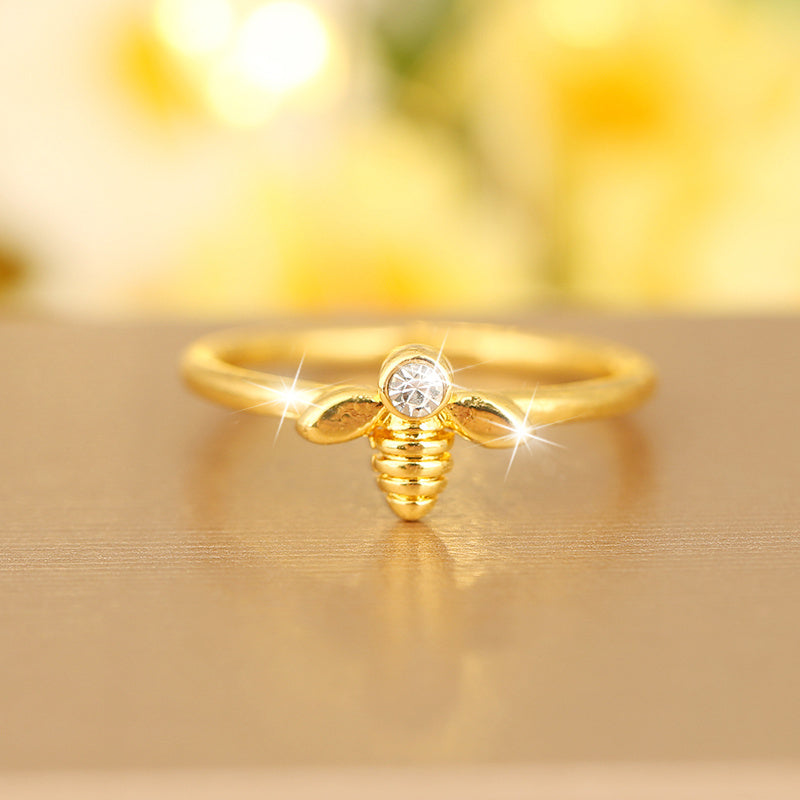 Elegant Minimalist Bee Design 18K Golden Plated Copper Ring with Synthetic Zirconia